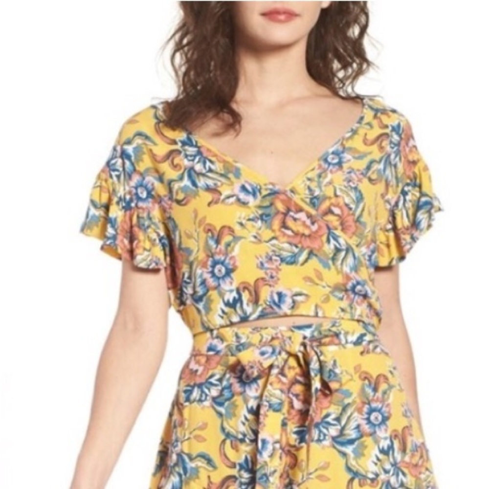 BP Yellow Floral Ruffle Sleeve Crop Top XXS